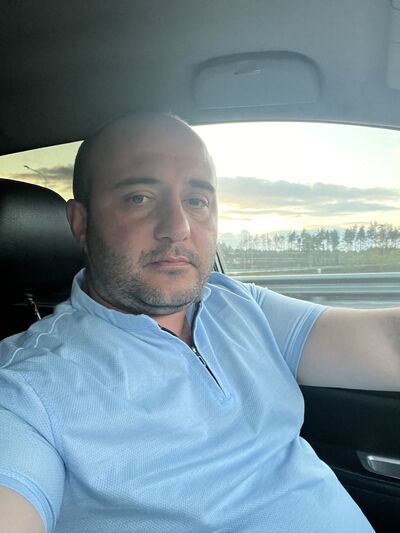  ,   Yunis, 36 ,   ,   