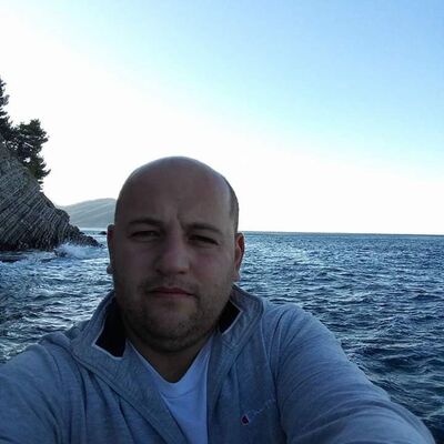  Podgorica,   Good boy, 37 ,   ,   , c 
