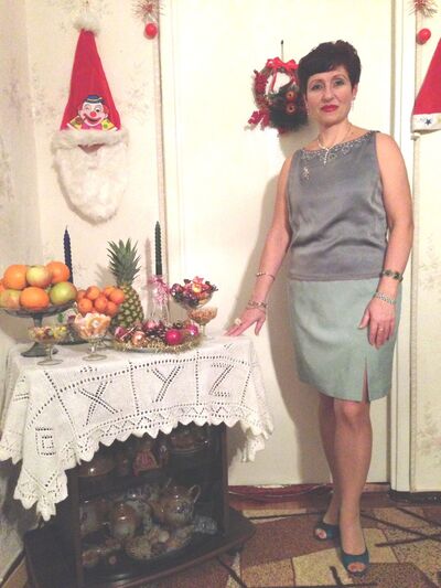  ,   Mila, 54 ,   