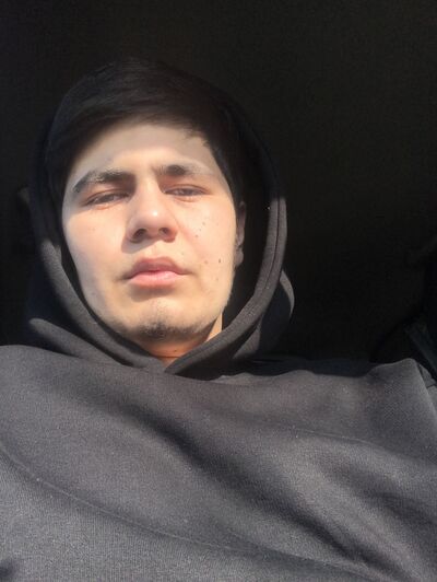 ,   Amirxon, 23 ,   ,   