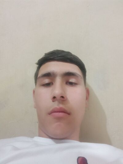  ,   Ilya, 20 ,   ,   