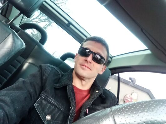  Kleszczow,   Denys, 42 ,   ,   , c 