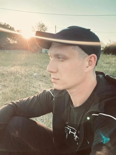  ,   Vasya, 32 ,   ,   , c , 