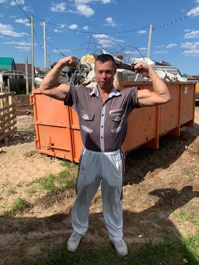  ,   Igor, 42 ,   ,   