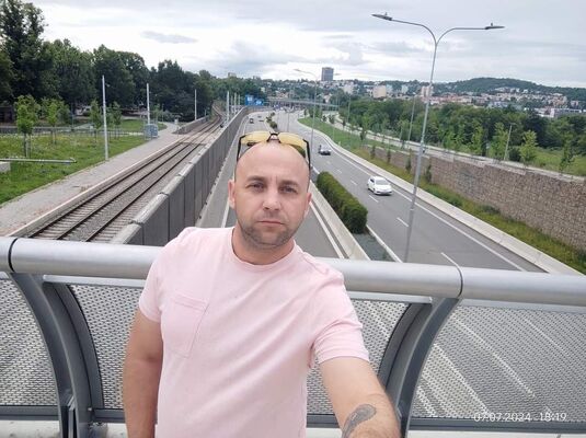  ,   Aleksandr, 44 ,   ,   