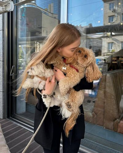  ,   Maria, 27 ,   ,   