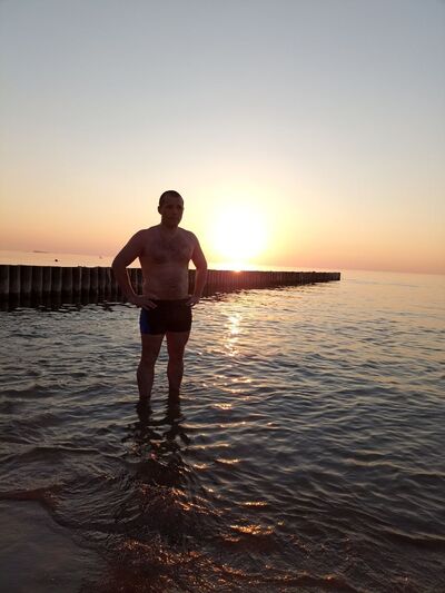  ,   Dmitry, 37 ,   ,   , c , 