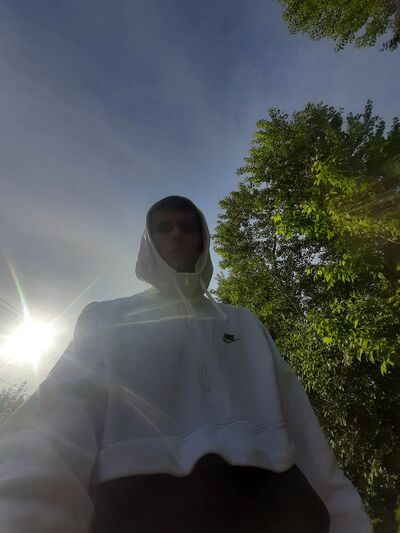  ,   Viktor, 24 ,   ,   
