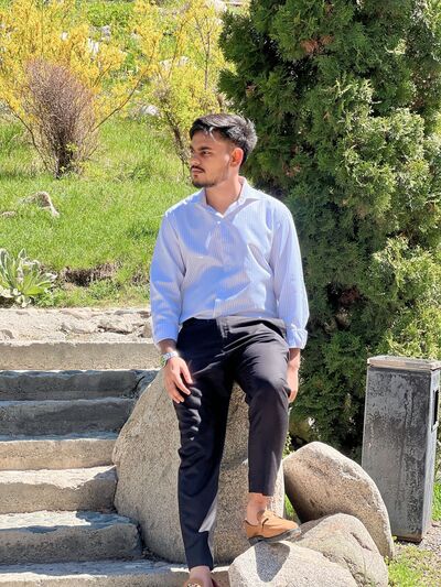  ,   Hassam, 21 ,   ,   