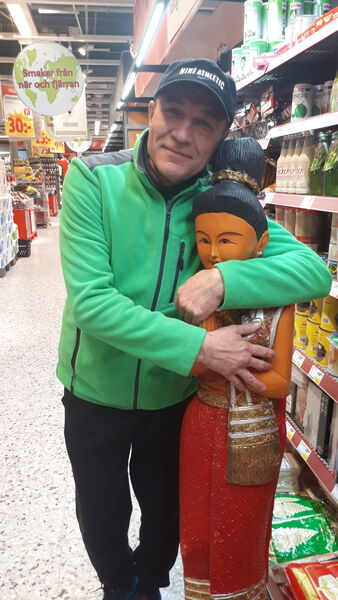  ,   Oleg, 56 ,   ,   