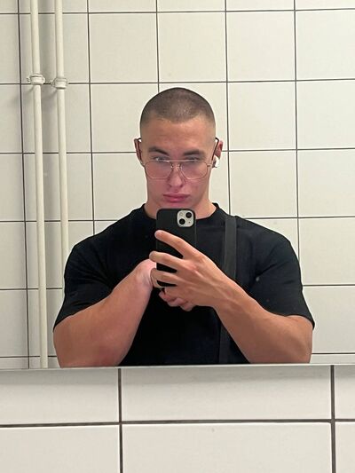  ,   Tigran, 21 ,   , 