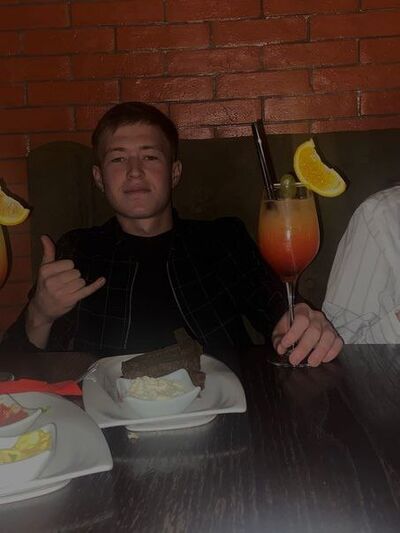  ,   Vlad, 20 ,   ,   