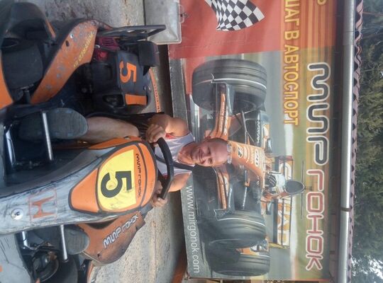  -,   Viktor, 56 ,   