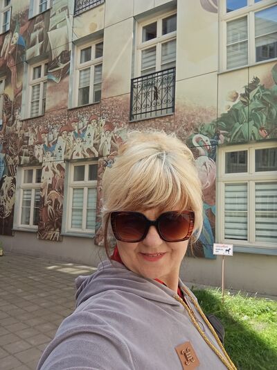  ,   Lana, 52 ,     , c , 