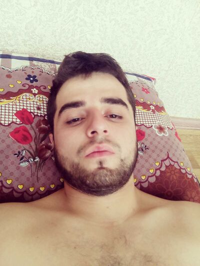  ,   Mukhamad, 25 ,   ,   