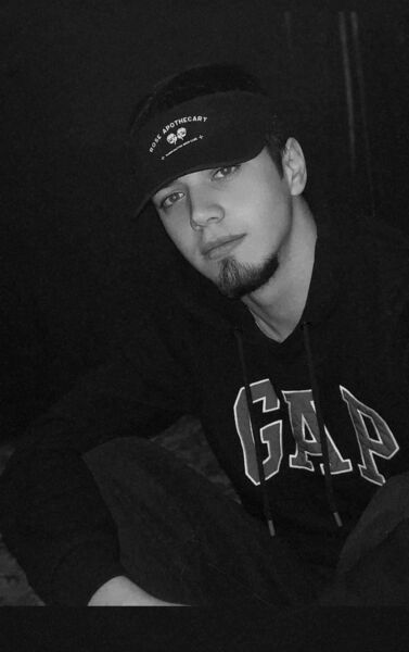  ,   Magashka, 22 ,  