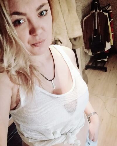  ,   Dana, 33 ,     , c 