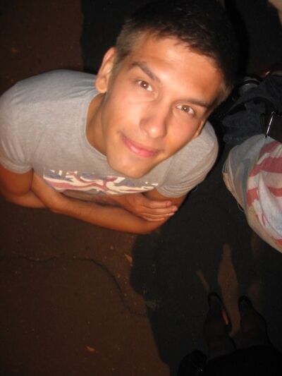  ,   Alyosha, 33 ,   ,   , c 