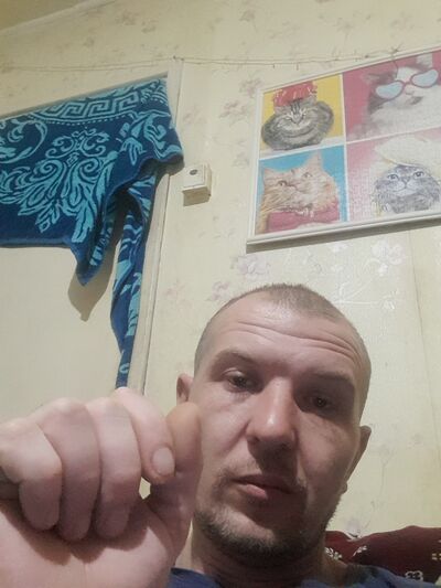  ,   Vladimir, 32 ,  