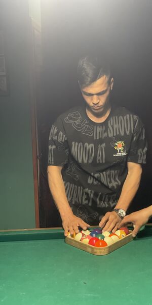  ,   Amir, 25 ,   ,   