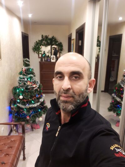  ,   Ali, 44 ,     , c 
