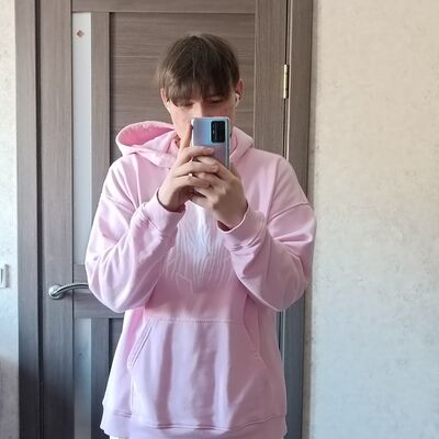  ,   Artem, 23 ,   