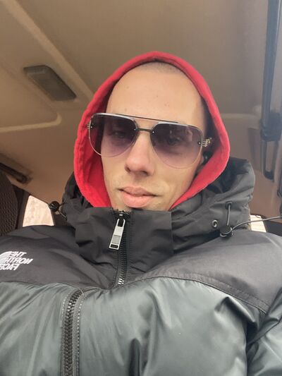  ,   Anton, 25 ,   ,   