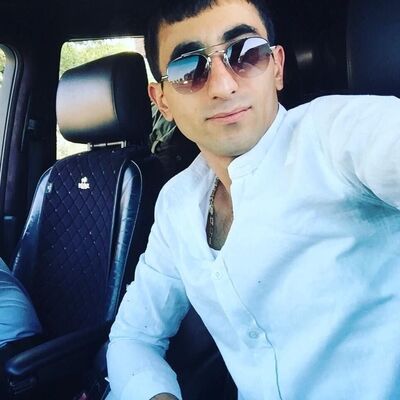  ,   Pash, 32 ,   ,   