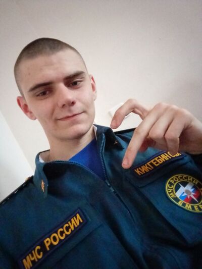  --,   , 22 ,   