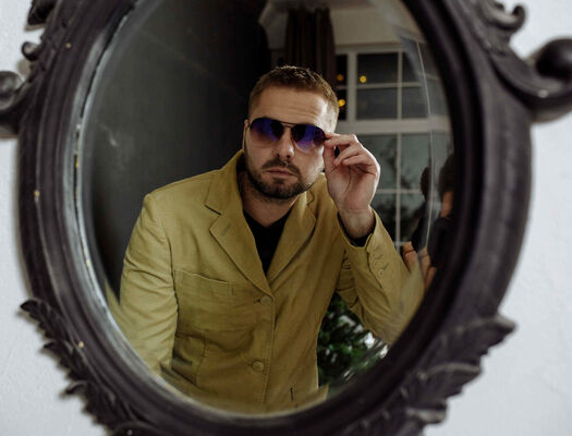  ,   VLADIMIR, 34 ,   ,   