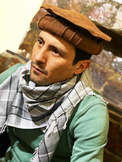  ,   Johon, 42 ,   ,   , c 