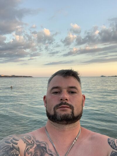  ,   Anton, 36 ,   ,   