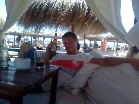  Almeria,   Maks, 41 ,     , c 