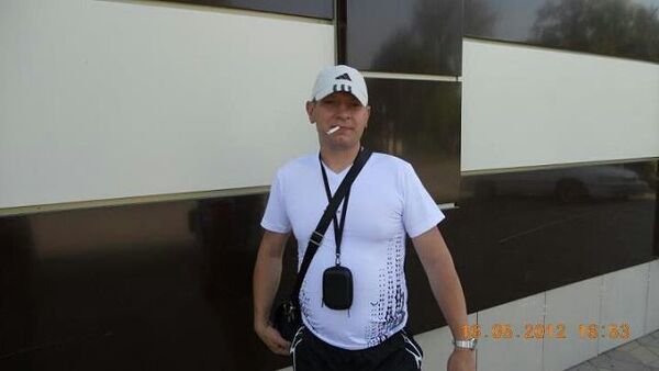  --,   Konstantin, 48 ,   