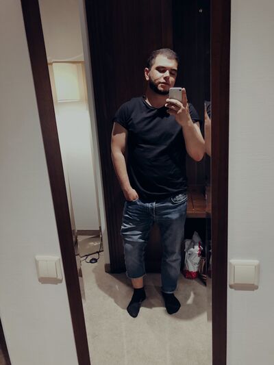  ,   Rich, 31 ,   