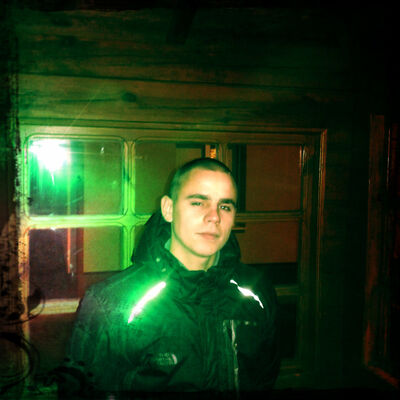  -,   VOLODYA, 32 ,   ,   , c 