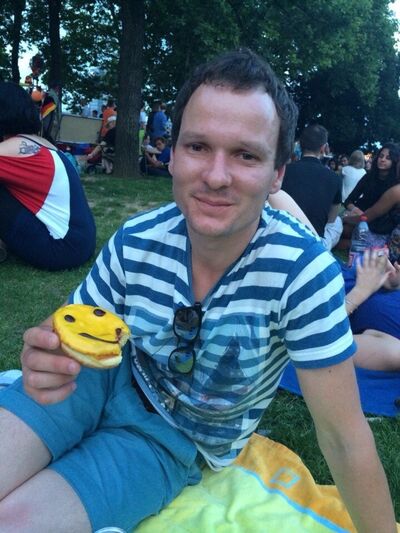  -,   Vitalik, 37 ,   ,   , c 