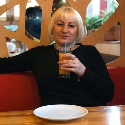  ,   Lyubov, 54 ,   c 