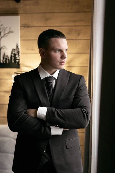  ,   Stefan, 29 ,   ,   