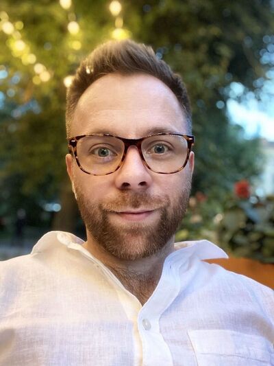  ,   Denis, 36 ,   ,   