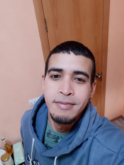 ,   Ariel, 29 ,   ,   