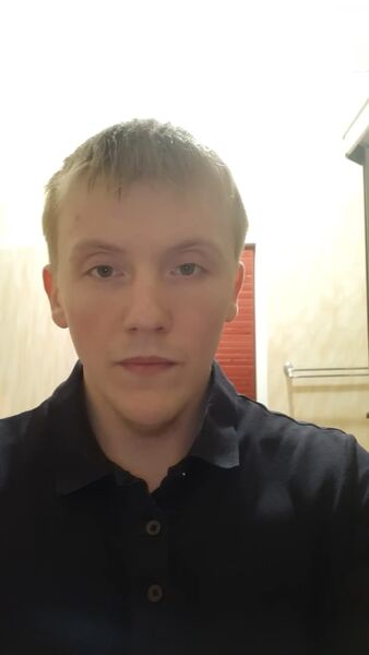  ,   Artem, 32 ,   ,   