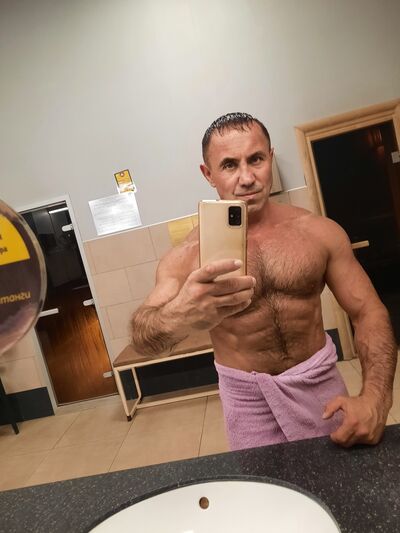  ,   Oleg, 42 ,   ,   