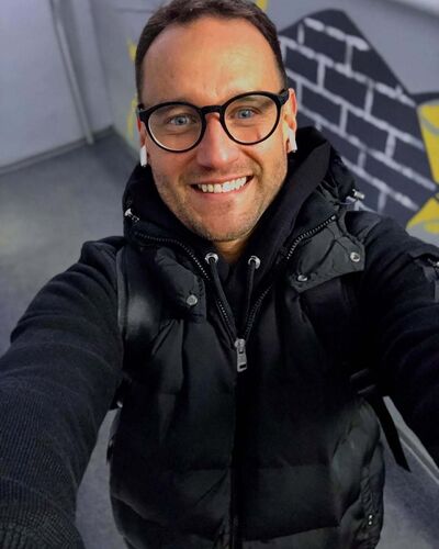  -,   VLAD, 43 ,   ,   , c , 