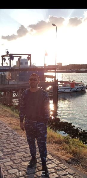  ,   Artur, 41 ,   ,   , c 