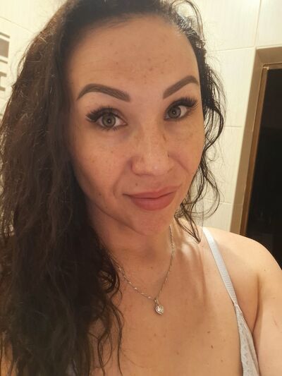  ,   Regina, 34 ,     , c , 