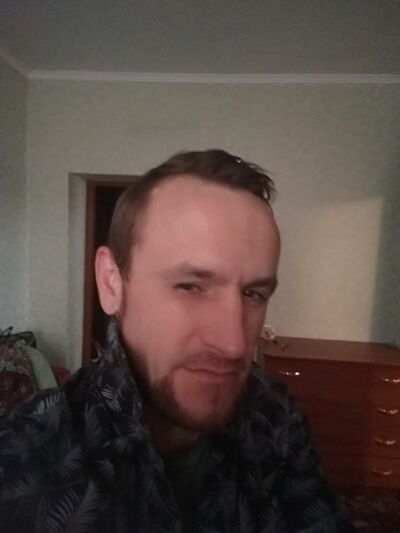  ,   Yrik, 41 ,   
