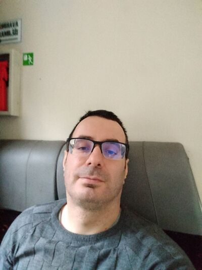  ,   Viktor, 43 ,   ,   , c , 