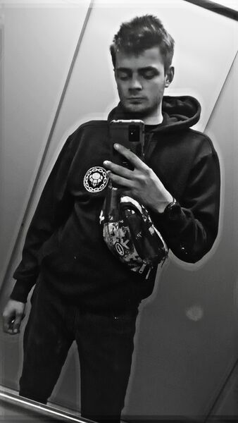  ,   Nikitos, 21 ,   ,   , c , 