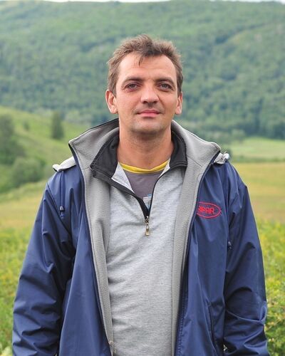  ,   Viktor, 48 ,   ,   , c 
